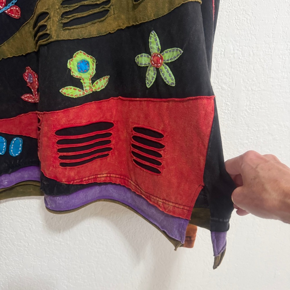 Rising International Boho Patchwork Razor Cut Flo… - image 5